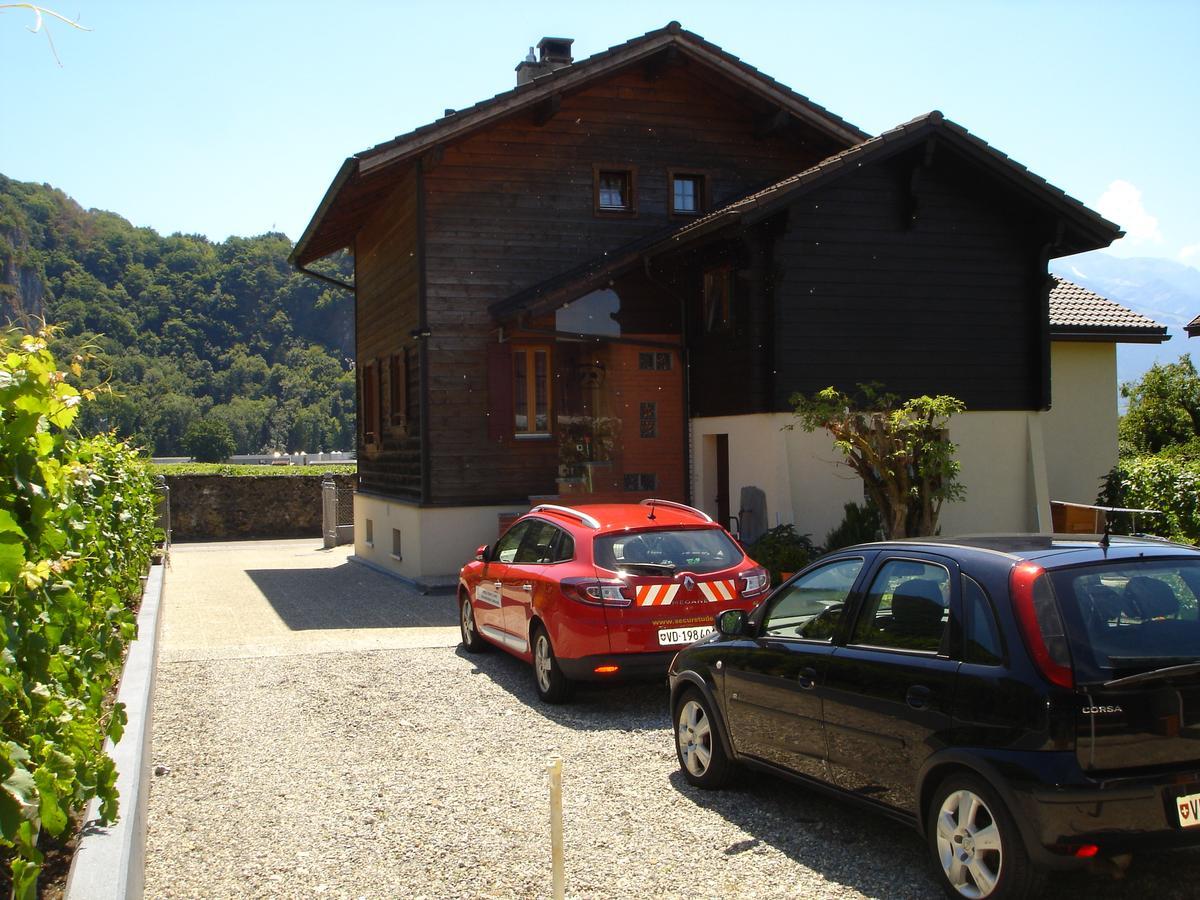 Bnb Le Relais Du Chateau Aigle Esterno foto